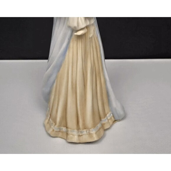 A Mother's Love by Glenis Devereaux Franklin Mint Fine Porcelain Figurine 6.75" - Picture 11 of 11